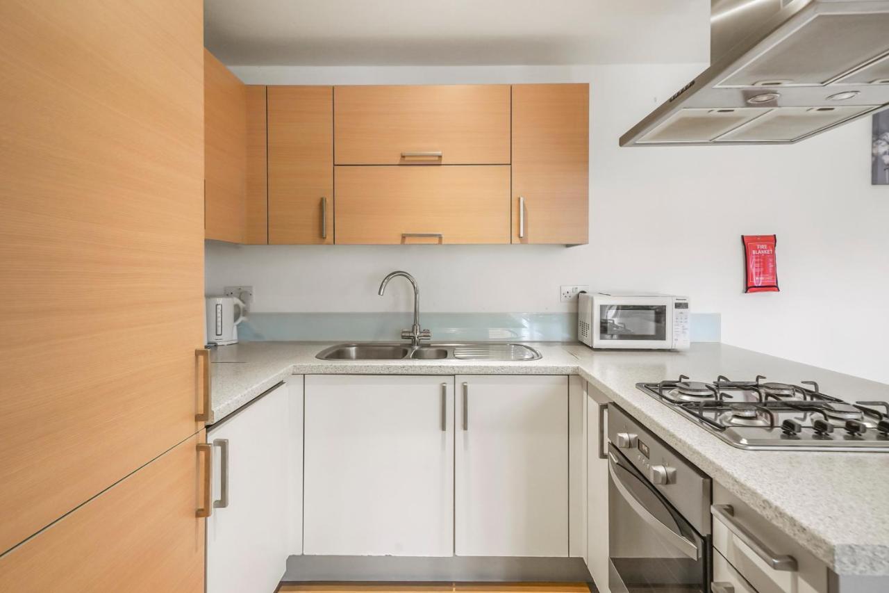 קולצ'סטר Luxnightzz - Two Bed - Close To North Station And Hospital מראה חיצוני תמונה