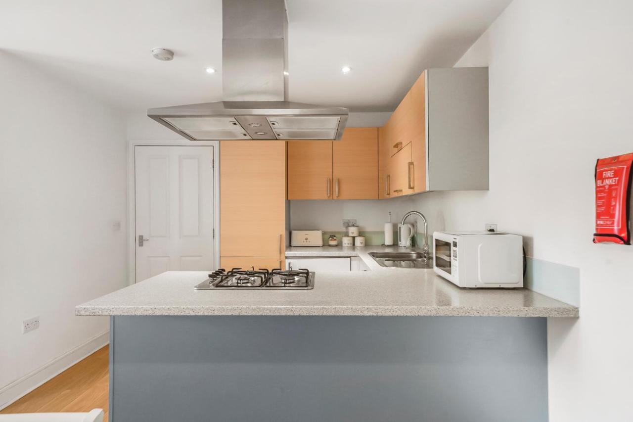 קולצ'סטר Luxnightzz - Two Bed - Close To North Station And Hospital מראה חיצוני תמונה