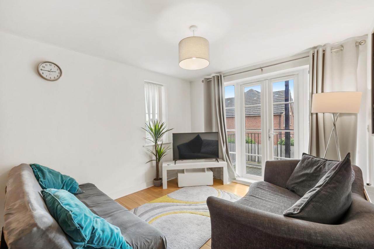 קולצ'סטר Luxnightzz - Two Bed - Close To North Station And Hospital מראה חיצוני תמונה